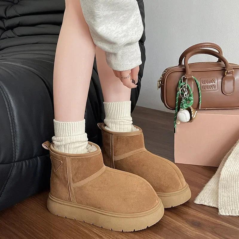 Мода 2025 Ботинки на платформе Женские зимние ботинки Классические утепленные с мехом Кожаные теплые ботильоны Женские зимние туфли На массивной подошве Ботас