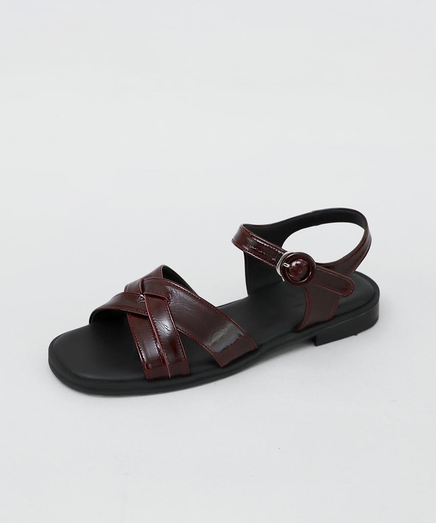 Heenn Shiny Leather Crossover Sandals. Burgundy