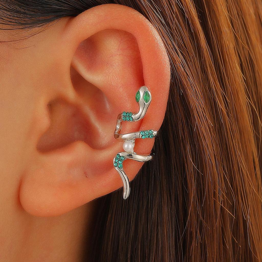 Элегантные серьги-клипсы в виде змеи с бриллиантами - без прокола, минималистичная мода, нишевый дизайн