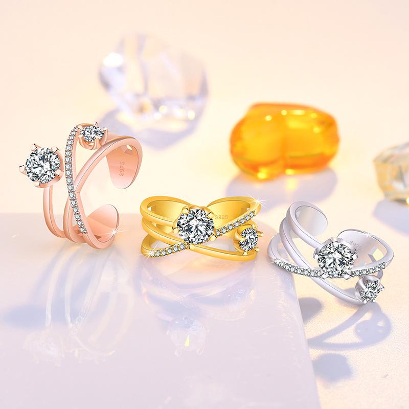 2022 Korean Fashion Women's Diamond Flash Open Ring - Stylish Hollow Design