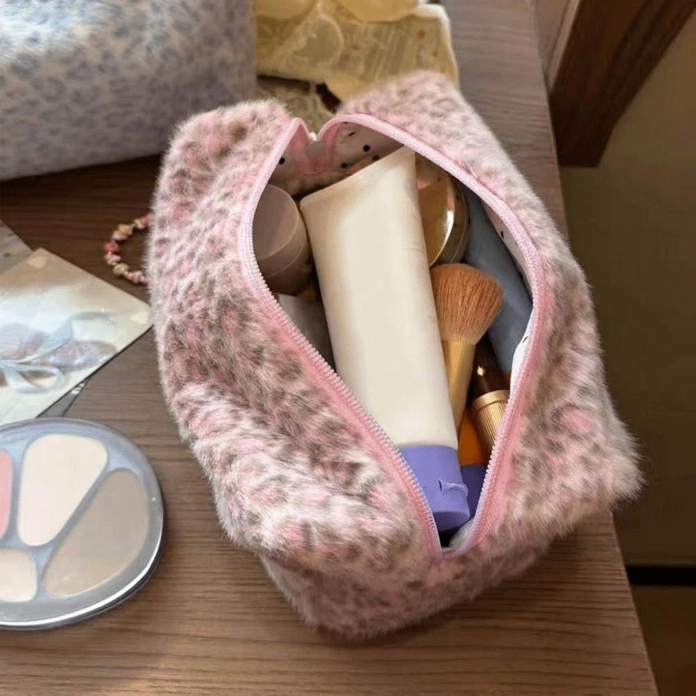Plush Travel Toiletry Pouch Large Capacity Cosmetic Bag Durable Leopard Print Makeup Bag Women