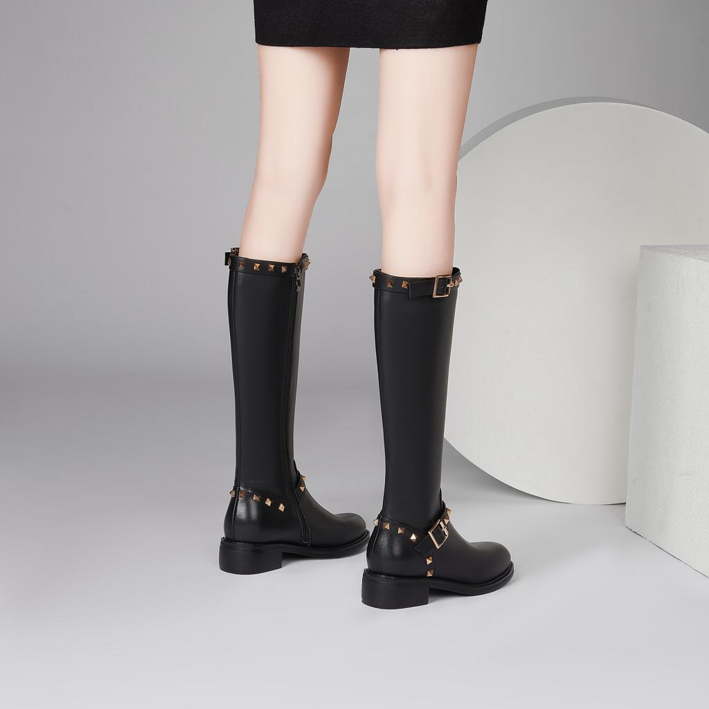 Krazing Pot Натуральная коровья кожа осенне-зимняя обувь на толстом среднем каблуке большого размера 45 размера 44 кожаные металлические заклепки женские теплые сапоги до колена