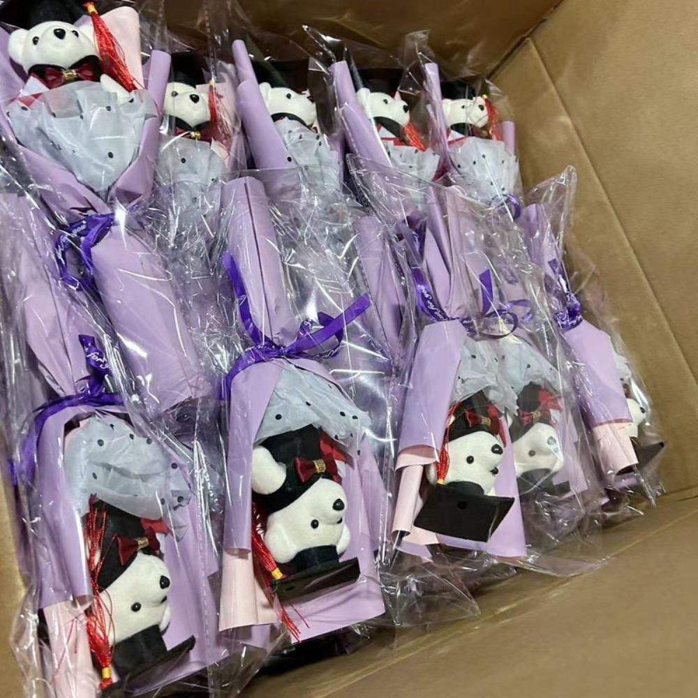 Прекрасный букет из мишек на выпускной Прекрасный мишка Докторский мишка Игрушечный мишка Плюшевый букет из мишек Сезон выпускных