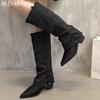 Модные женские кожаные сапоги с острым носком, высокие сапоги до колена на среднем каблуке, женская обувь 2025 года, дизайнерские зимние элегантные мотоциклетные сапоги Mujer