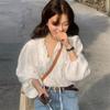 Женская корейская рубашка с оборками, завязками и пышными рукавами, свободного кроя, осень 2025