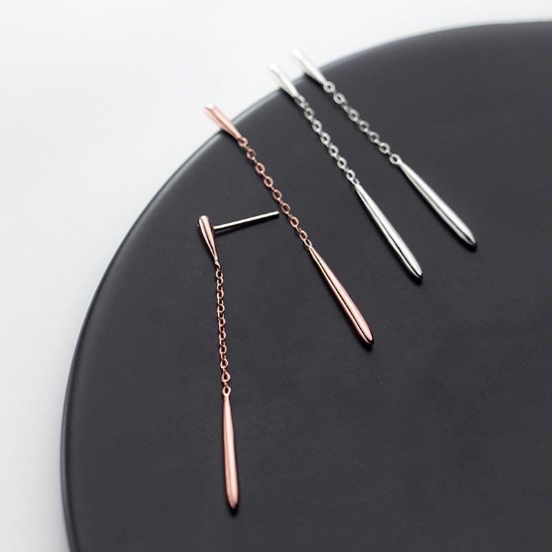 S925 Sterling Silver Teardrop Earrings: Intellectual Elegance and Niche Design for a Cool, Sophisticated Style.