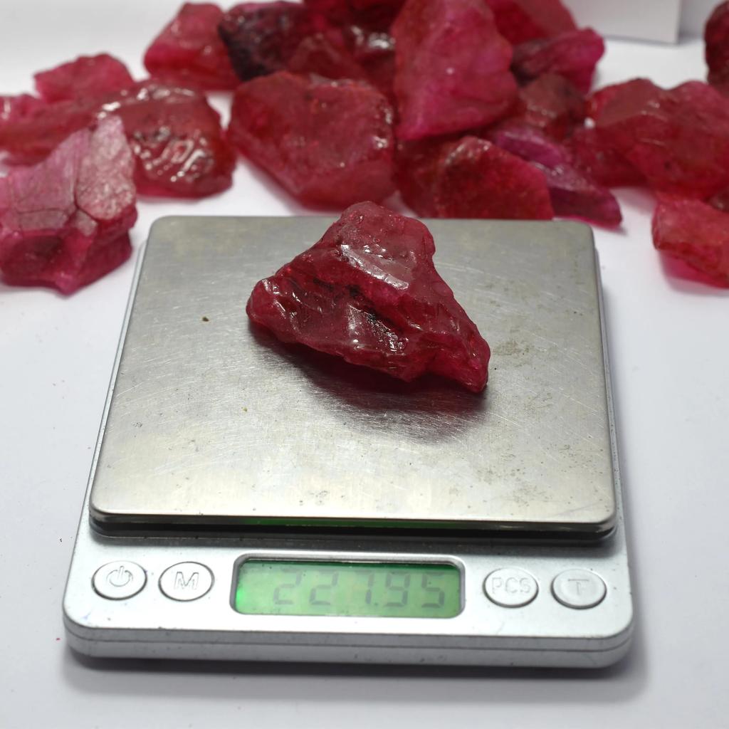 Natural Red Ruby Loose Gemstone 500 ct Uncut Rough for Lapidary and Gem Collections