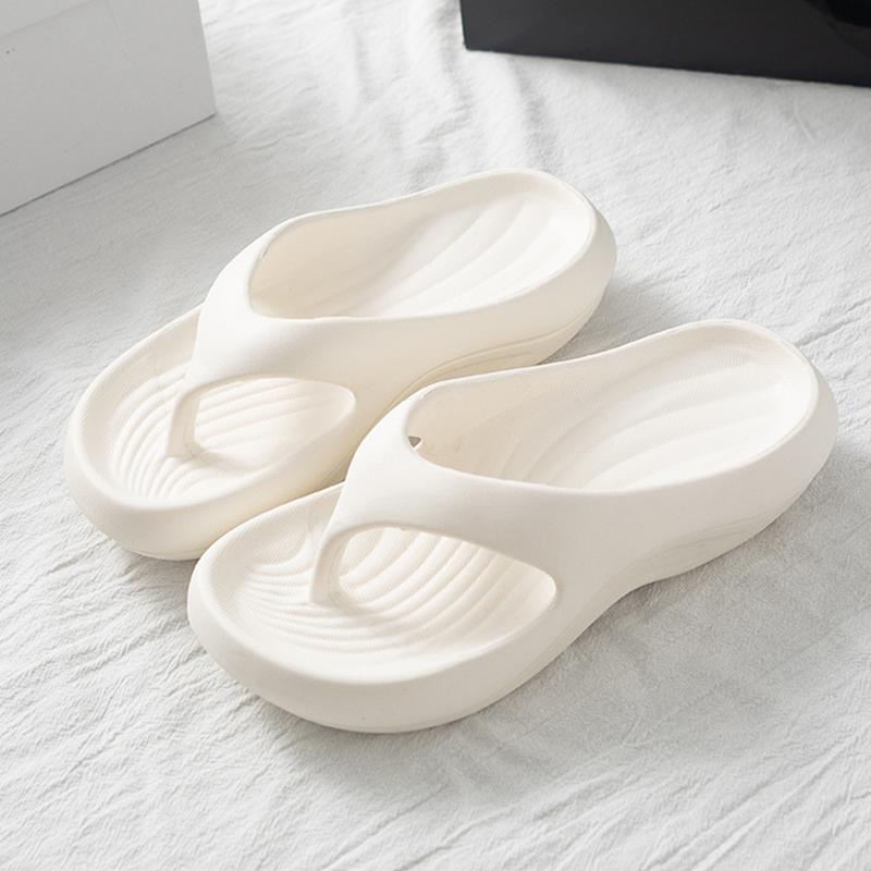 Lucyever Мягкие шлепанцы из ЭВА на платформе Женские пляжные нескользящие тапочки с толстой подошвой Ультралегкие женские шлепанцы с зажимом на носке