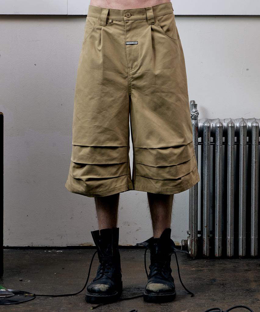The Vinyl House Three-Quarter Dart Pants Beige