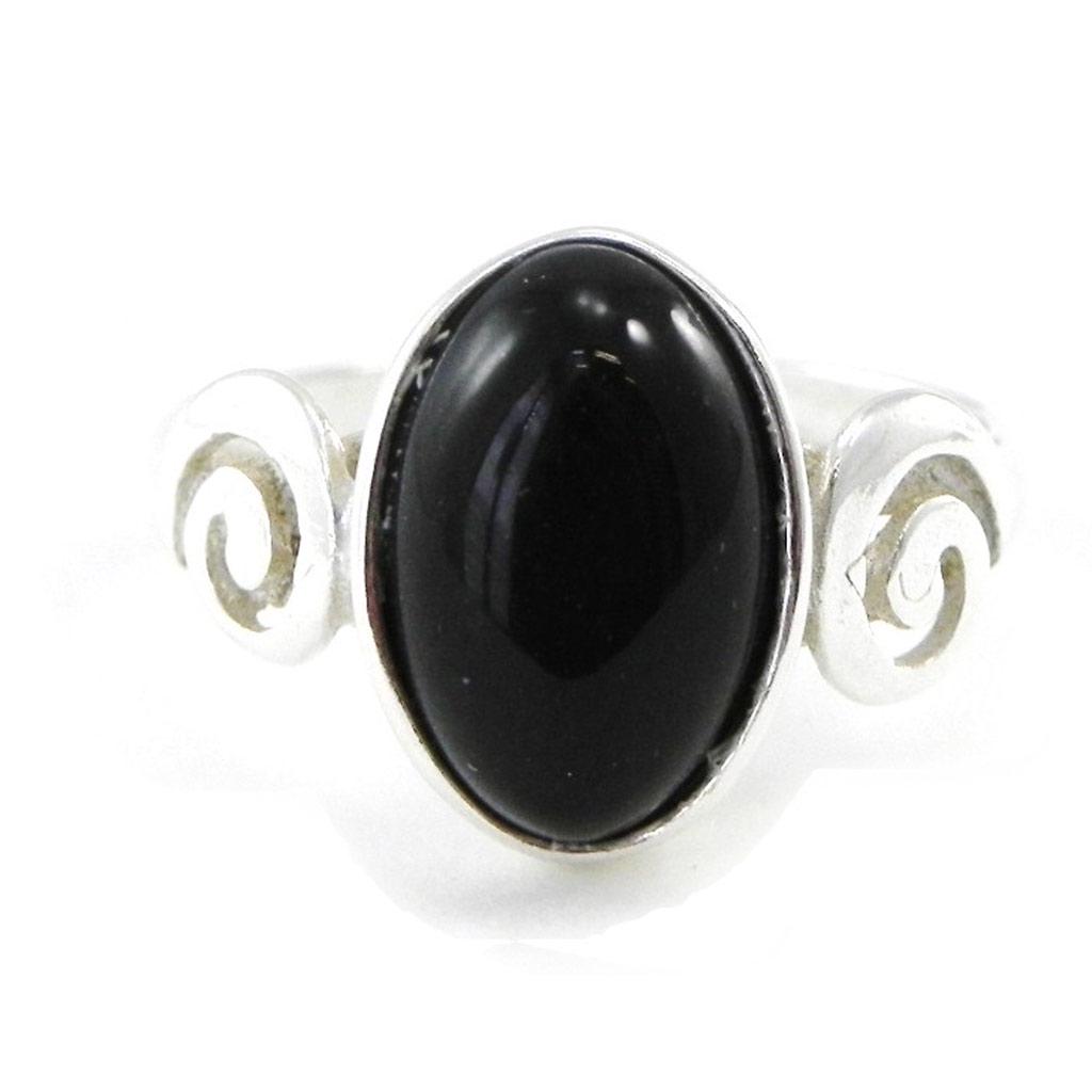 Серебряное кольцо ручной работы 'Jet Black Goddess' черное серебро (родий) - 13х8 мм