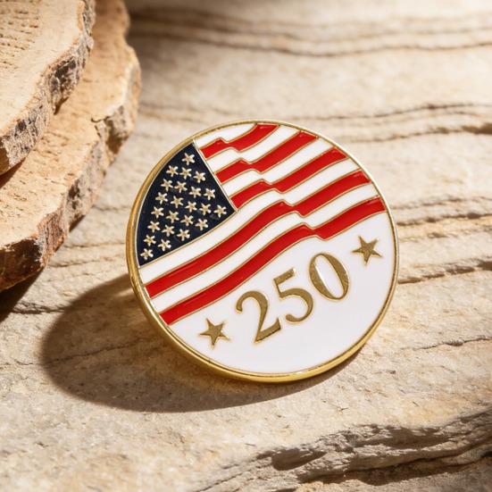 2026 Брошь в честь 250-летия США Сплав Эмалированный Значок с Флагом Колокол Свободы Бабочка Пряжка Костюм Лацкан