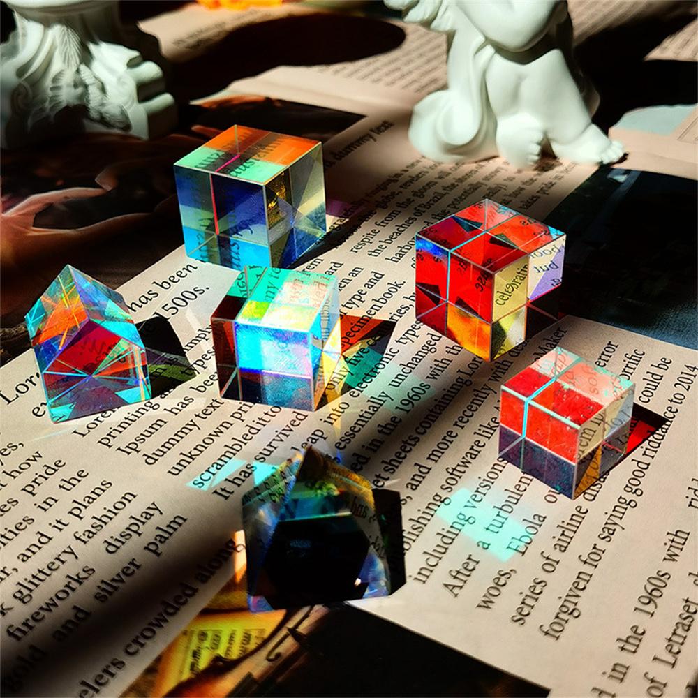 Кубический ловец солнца Украшение для дома Подарки на вечеринку Гармоническая призма Кристалл Орнамент Стеклянная посуда Солнечный свет Преломляющая призма Создатель радуги