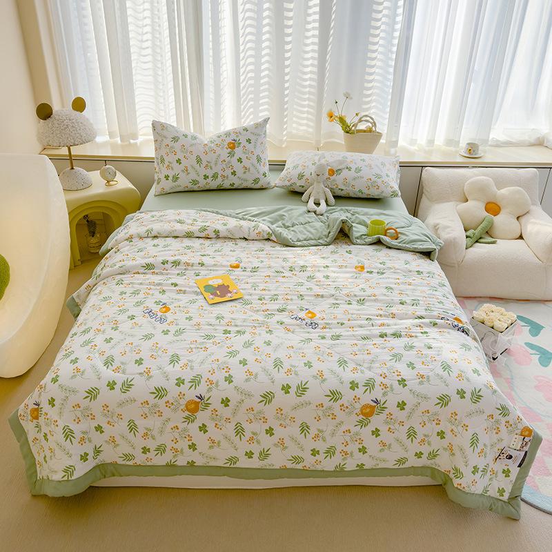 Ультрамягкое летнее охлаждающее одеяло — легкое, дышащее и приятное для кожи с тисненым цветочным принтом для всех сезонов — идеально для спальни