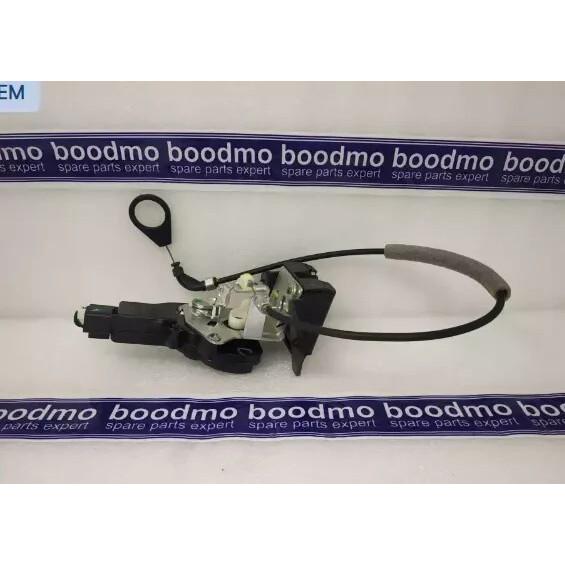 Genuine Tail Gate Latch & Link For Mahindra XUV500 0114EAW00201N