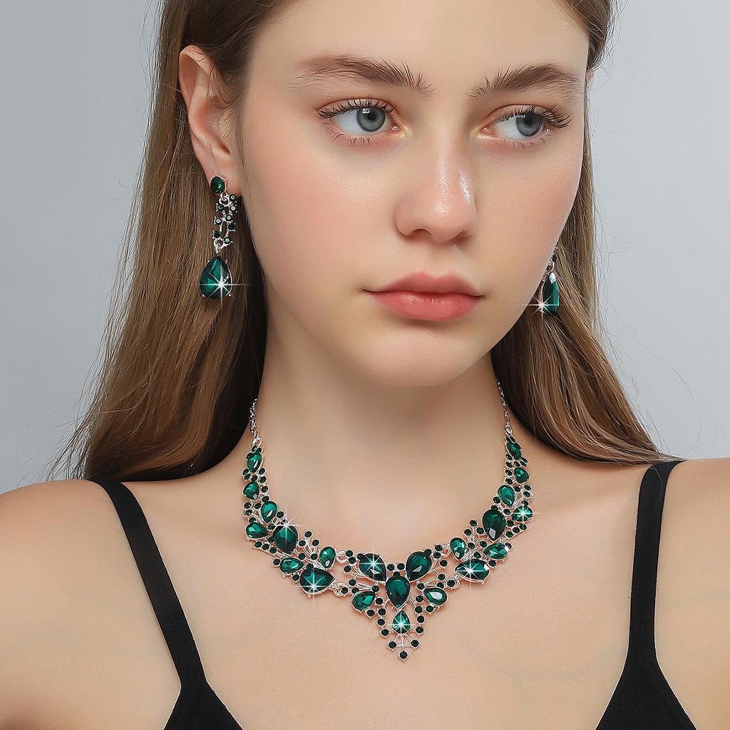 Wedding accessory set, women's earring necklace set, bride's jewelry set, luxurious and high-end accessories