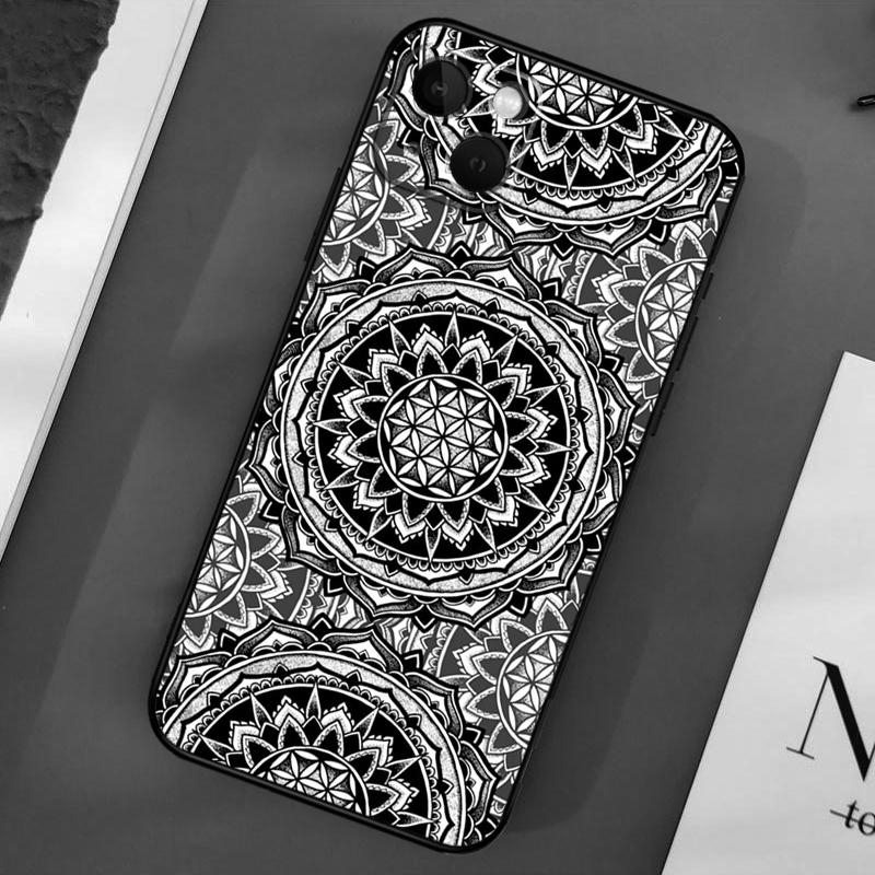 Indian Pattern Mandala Phone Case For iPhone 15 13 12 11 14 Pro Max Mini X XR XS MAX SE 2020 7 8 Plus Back Cover