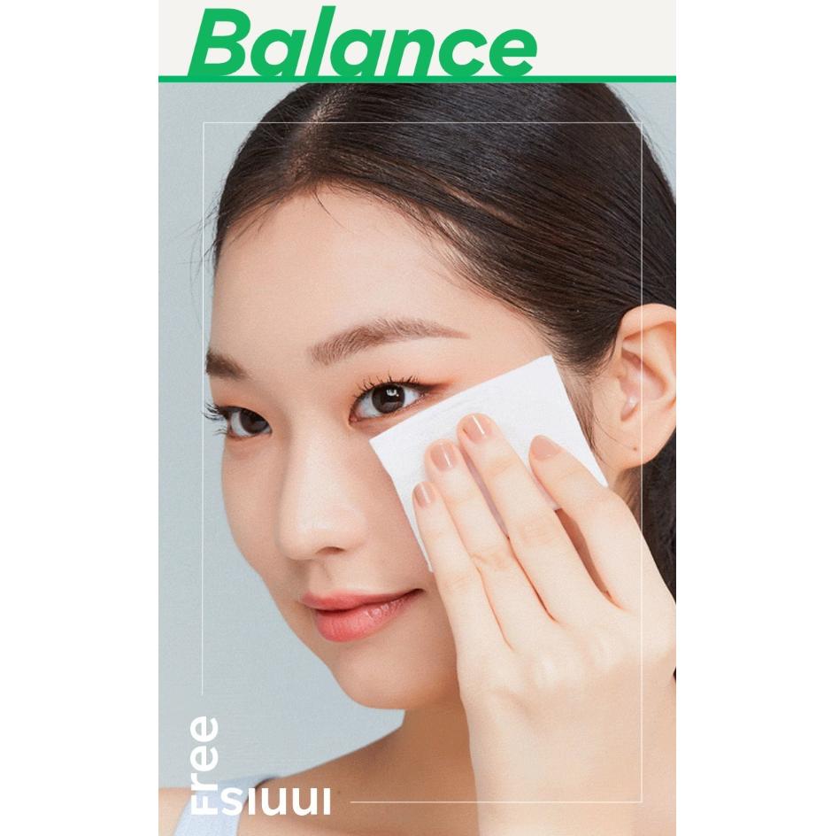 Innisfree Увлажняющая очищающая вода с аминокислотами Green Tea 320 мл