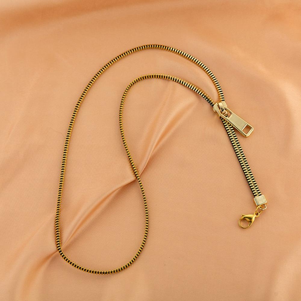 Choker Zipper Necklace Hip-hop Clavicle Necklace Fashion Pull-able Zipper Sweater Chain Couple
