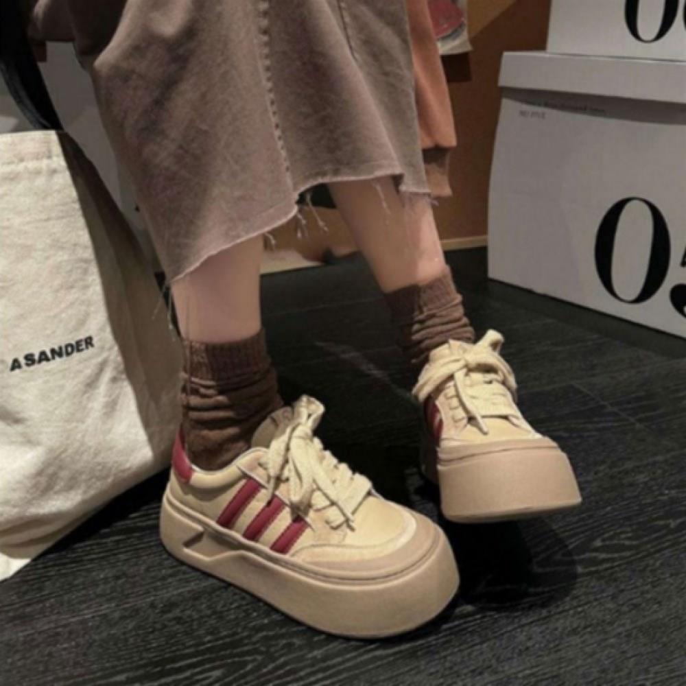 New Arrivals Open Run Women Height Increasing Round Toe Platform Sneakers