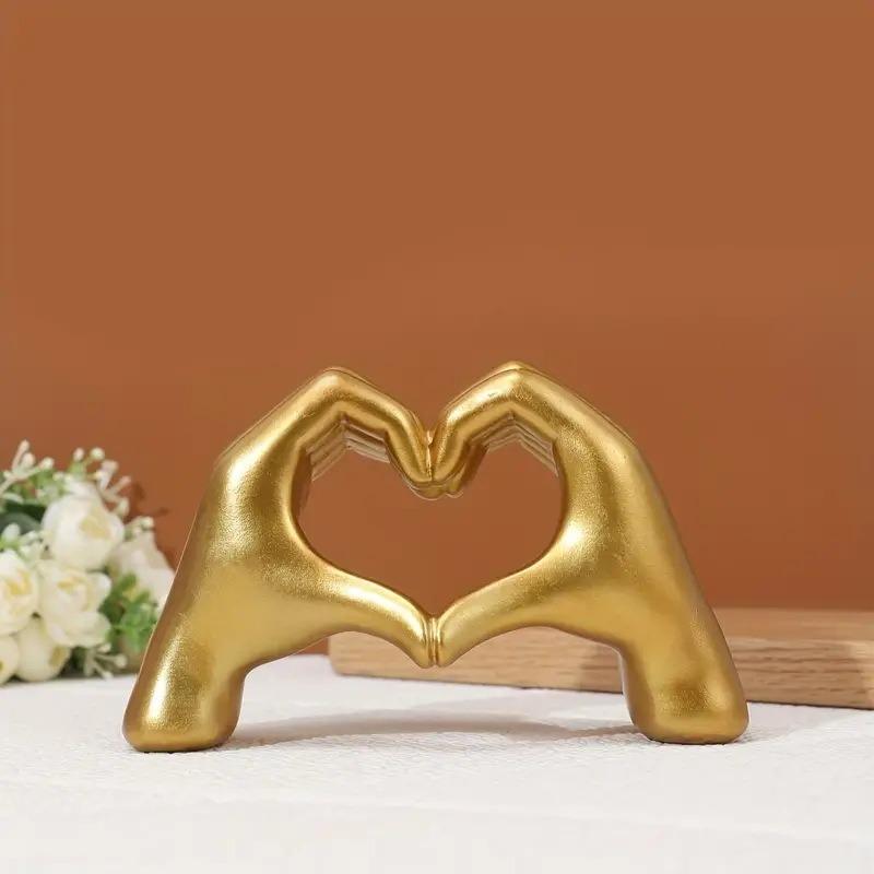 Скульптура «Сердце в руке», украсьте свою комнату с помощью декора Taylor Gold Heart, придайте индивидуальность своему дому с помощью современности и элегантности, свадебный подарок на День святого Валентина