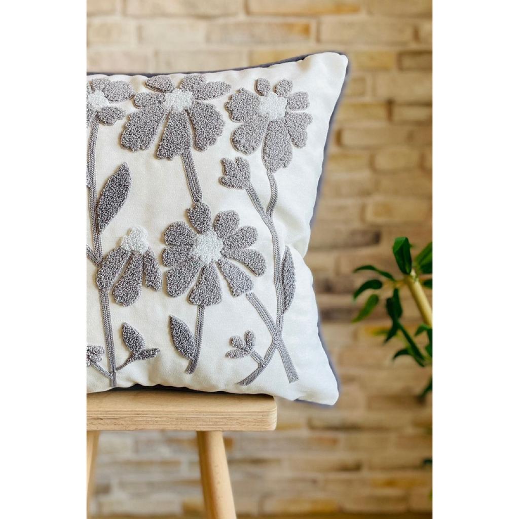 Punch Embroidered Single Decorative Daisy Design Throw Pillow Cover (punch)