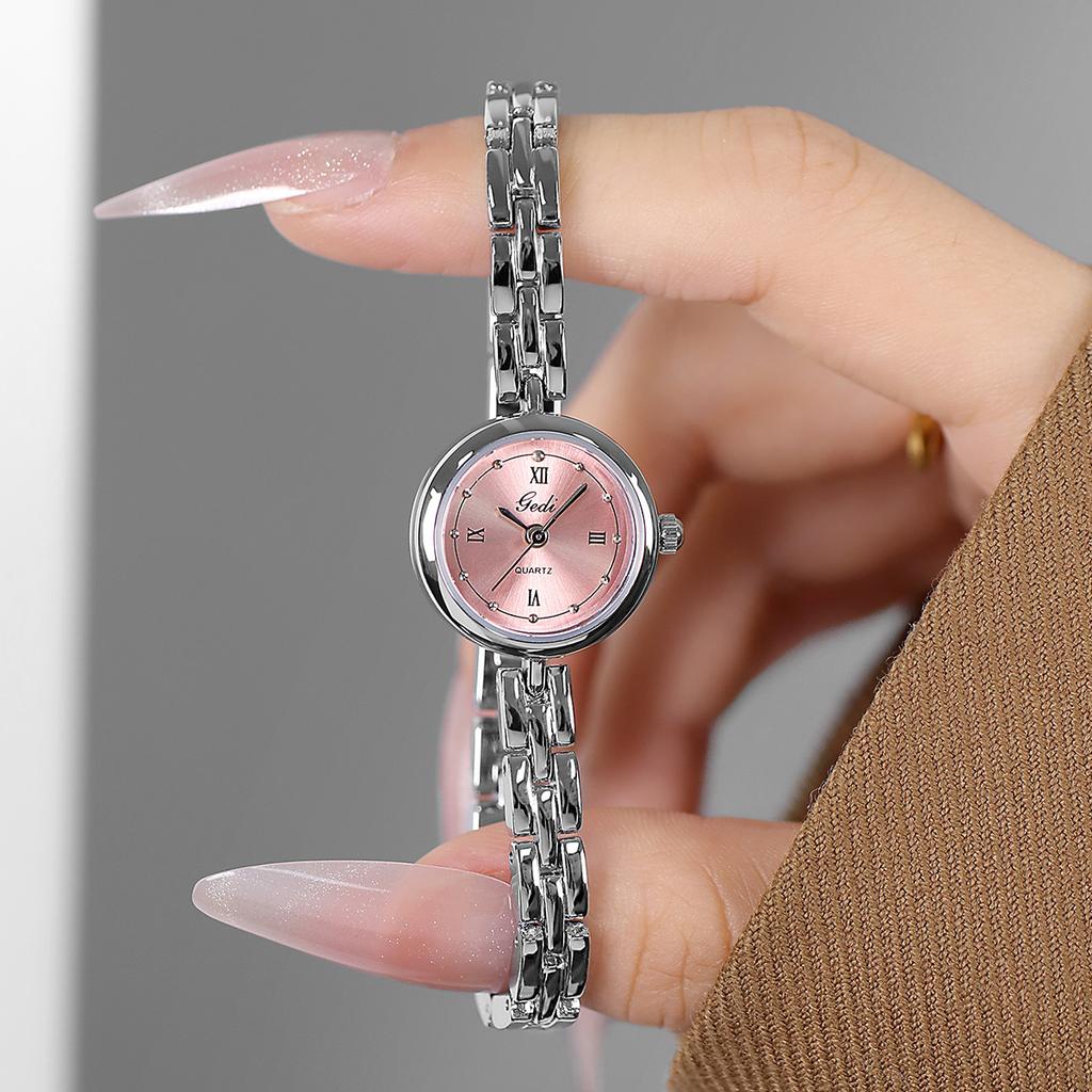 Small Exquisite Retro Student Bracelet Watch Niche High Value Waterproof Alloy Quartz Watch