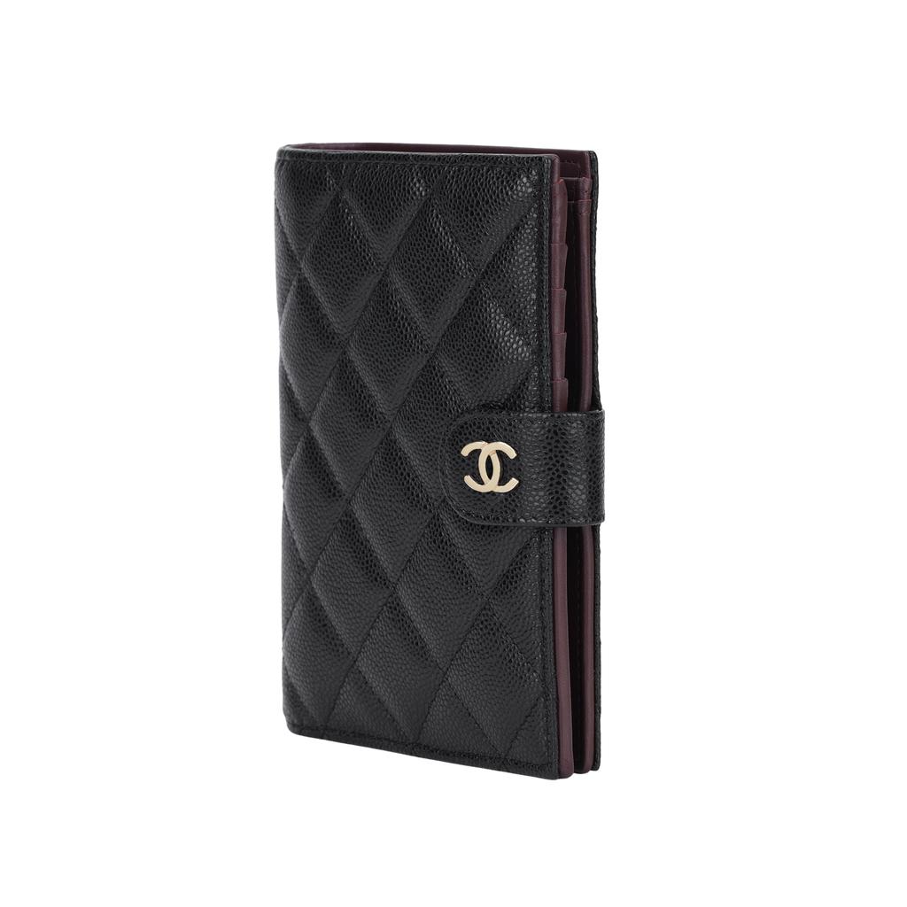 Chanel 25с Классическая стеганая ромбовидная сумка для паспорта с логотипом Double C, блестящая телячья кожа с зернистой текстурой, с золотой металлической фурнитурой, маленький размер, женская, черная