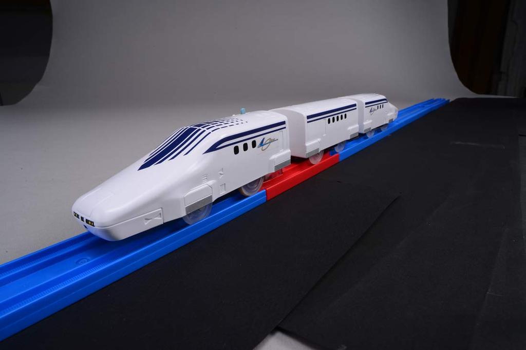 Plarail Меняйте скорость с помощью сверхпроводящей рельсы Maglev серии L0 S-17!!