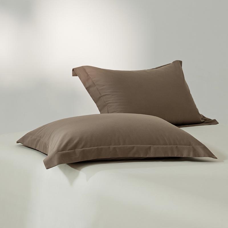 Набор из двух наволочек из матового длинноволокнистого хлопка - 100 нитей, однотонные, роскошные на ощупь