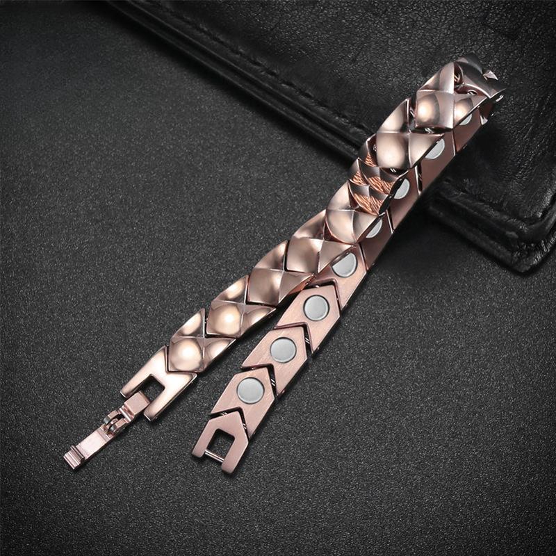 Роскошный браслет SVANHILD из титана — зеркально отполированные кубики для залов заседаний и торжественных мероприятий