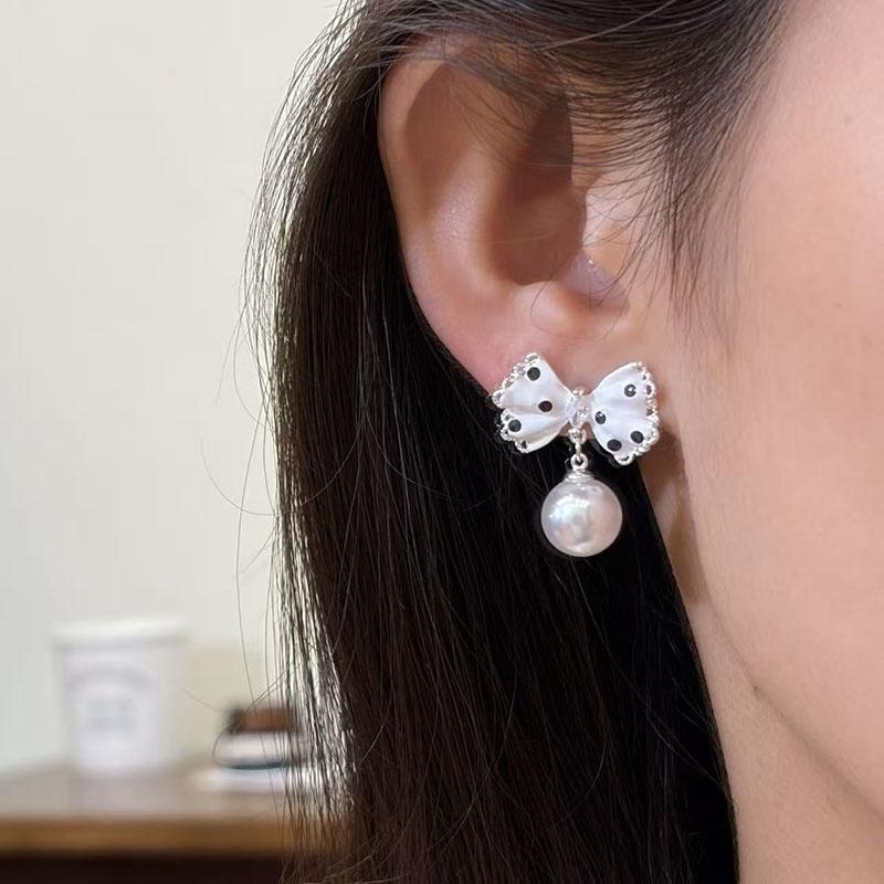 Милые серьги-подвески с жемчужным бантом для женщин, модные серьги-подвески с точечным бантом, минималистичные, милые, для свадебной вечеринки, подарки