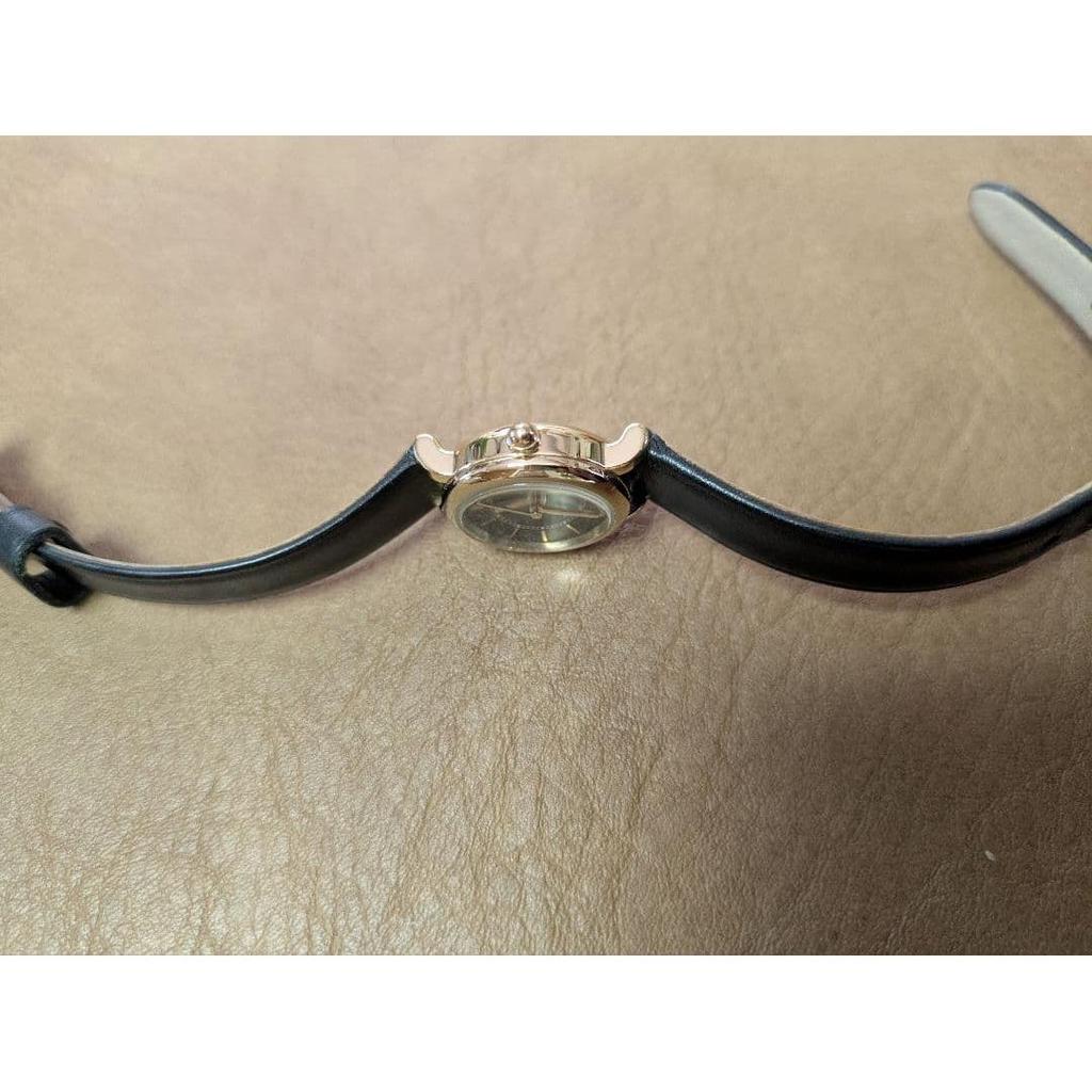 Подержанные часы Marc Jacobs Classic Marc Jacobs