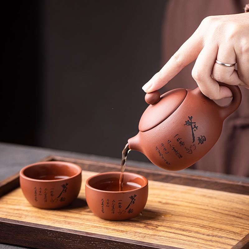 Чайник из фиолетовой глины, керамический, 180 мл, один чайник, две чашки, оригинальная минеральная фиолетовая глина, чайный набор для кунг-фу