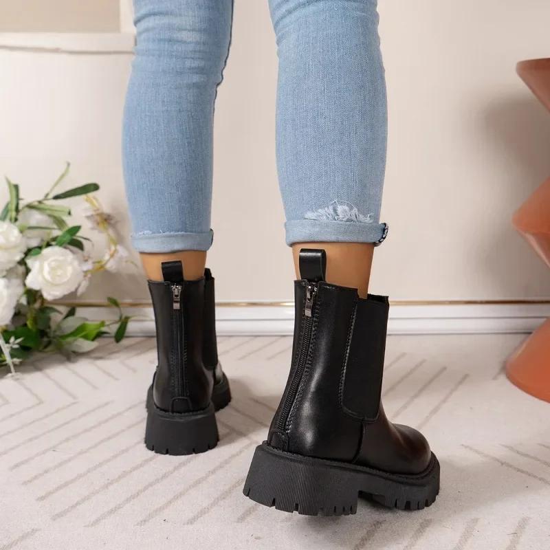 2024 Высококачественная обувь Женские ботинки на молнии Осень-зима Круглый носок Твердые короткие бочонки на низком каблуке Большие размеры Челси