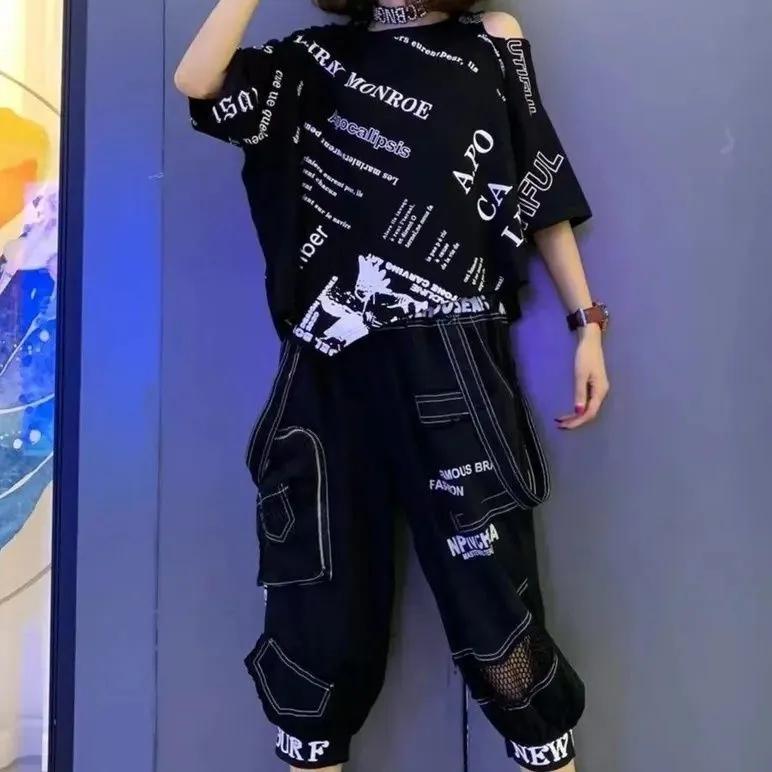 Женская летняя свободная футболка с короткими рукавами и неровным низом + брюки 7/8 с принтом букв, комплект из двух предметов