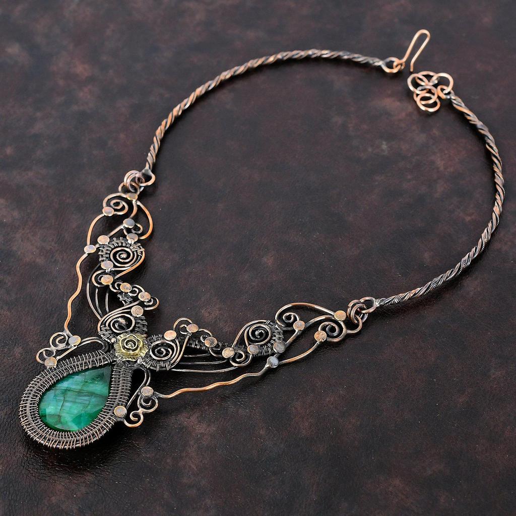 Ожерелье из ограненного замбийского изумруда, обернутое медной проволокой, ювелирные изделия из драгоценных камней, регулируемое ожерелье, обернутое вручную медной проволокой, подарок для матери