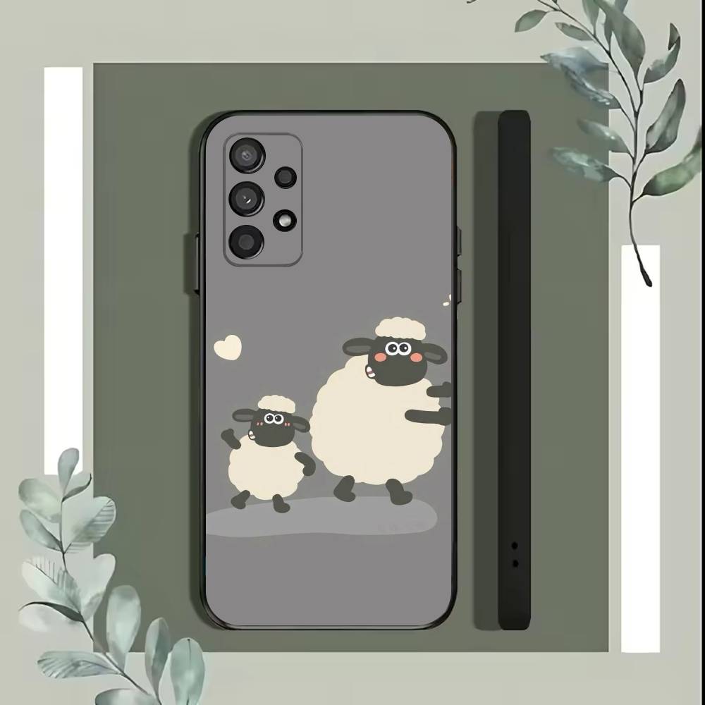 Чехол для телефона Wildflower New Strawberry Lamb для Samsung S25, S24, S21, S22, S23, S30, Ultra, S20, Plus, Fe, Lite, 5G Черный
