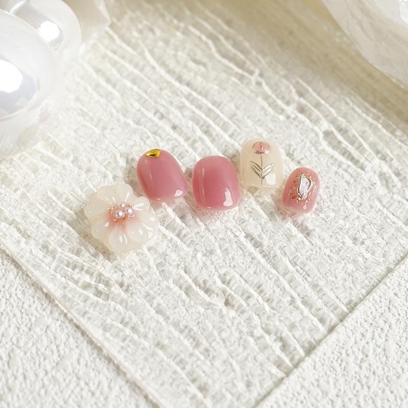 100% РУЧНАЯ РАБОТА Короткие круглые накладные ногти с клеем Накладные ногти Ручная роспись тюльпана 3 D Цветок Розовый Белый Короткий квадратный круг Акрил Нажмите на накладные ногти