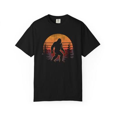 Vintage Bigfoot Silhouette Sunset T-Shirt | Sasquatch Forest Retro Tee