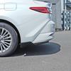 Обвес для Camry 9-го поколения 2024 года: Задние углы, Боковые юбки, Задний спойлер, Передний сплиттер, Диффузор, Верхний спойлер.