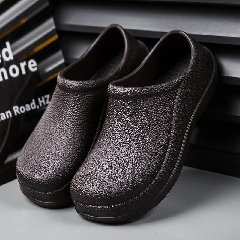 Men Chef Shoes Man Summer Beach Slippers Water Proof Oil Proof Kitchen Shoes Non Slip Garden Clogs Hotel Work Shoe EVA Sandal