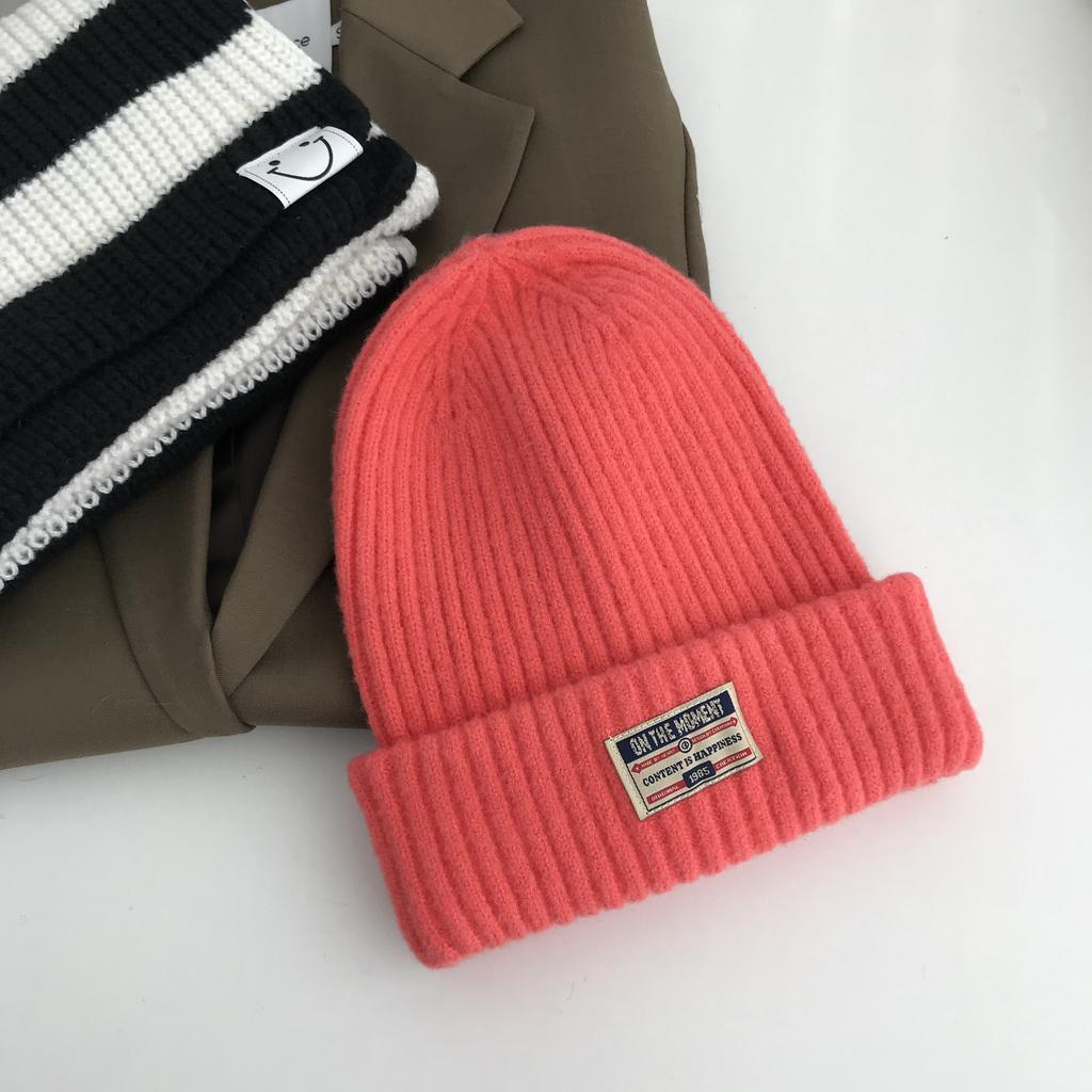 Шапки вязаные из ткани мужские и женские осенние новые универсальные утолщенные шерстяные шапки женские защитные наушники холодные шапки