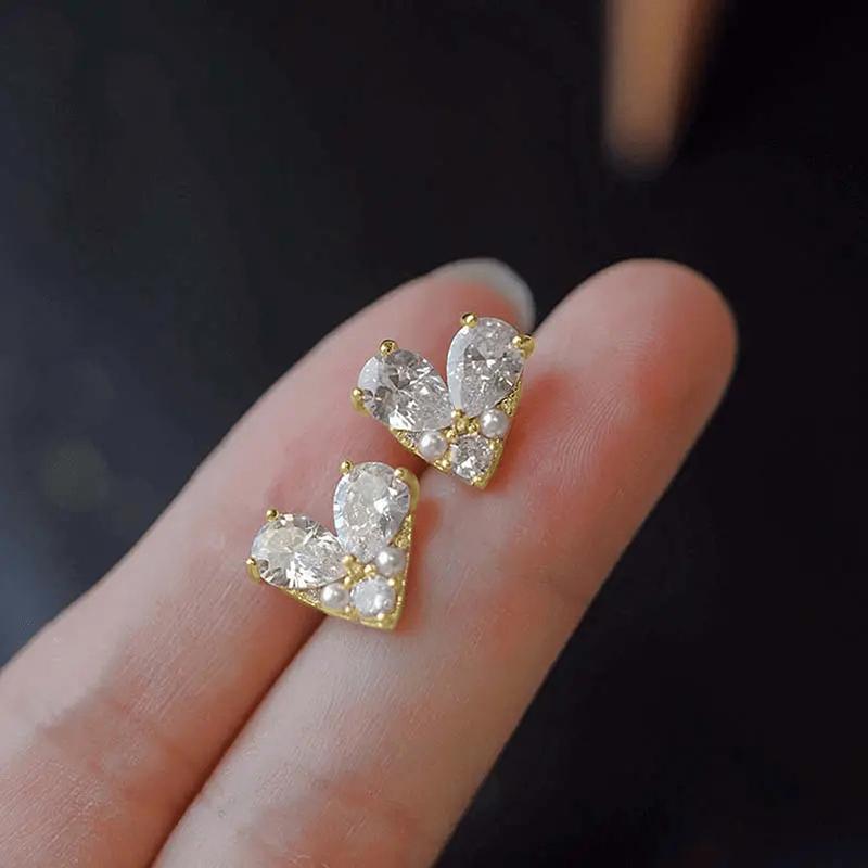 Серьги-гвоздики в форме сердца Хуэйтань с искусственным жемчугом Изысканные серьги-гвоздики для женщин Темпераментные аксессуары для пирсинга Ювелирные изделия для девочек