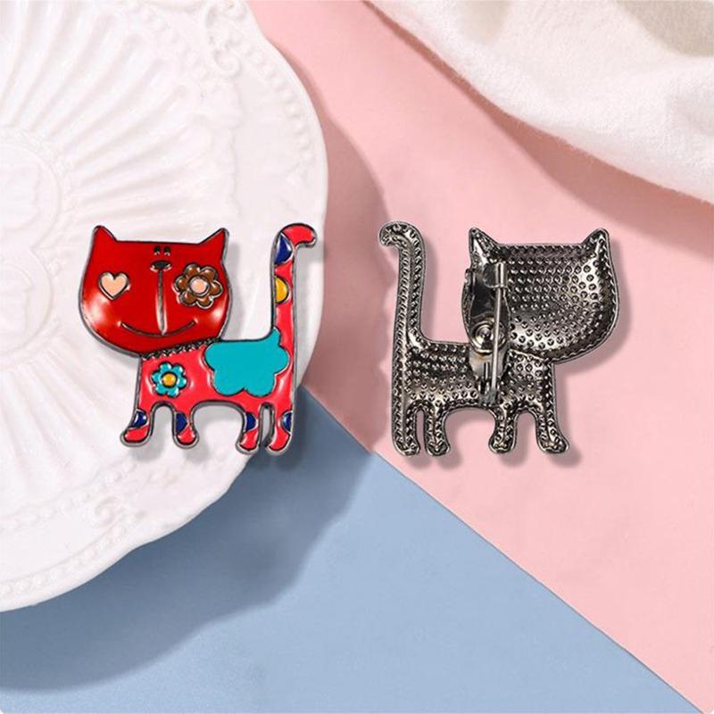 Очаровательная брошь на булавке с мультяшным котом, милые вещи, женские милые ювелирные изделия унисекс, повседневные броши с животными для женской одежды