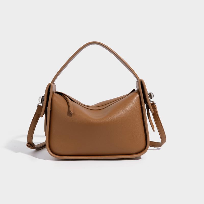 High-end crossbody bag 2025 spring/summer new fashion versatile handbag for women, niche commuter shoulder dumpling bag for women