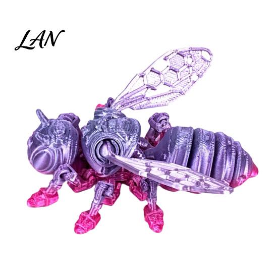 Lightweight 3D Printed Display Piece Articulated Bee Fidget Toy, Flexible Joint Figurine with Keychain, High Precision Hollow Body Model Mechanical