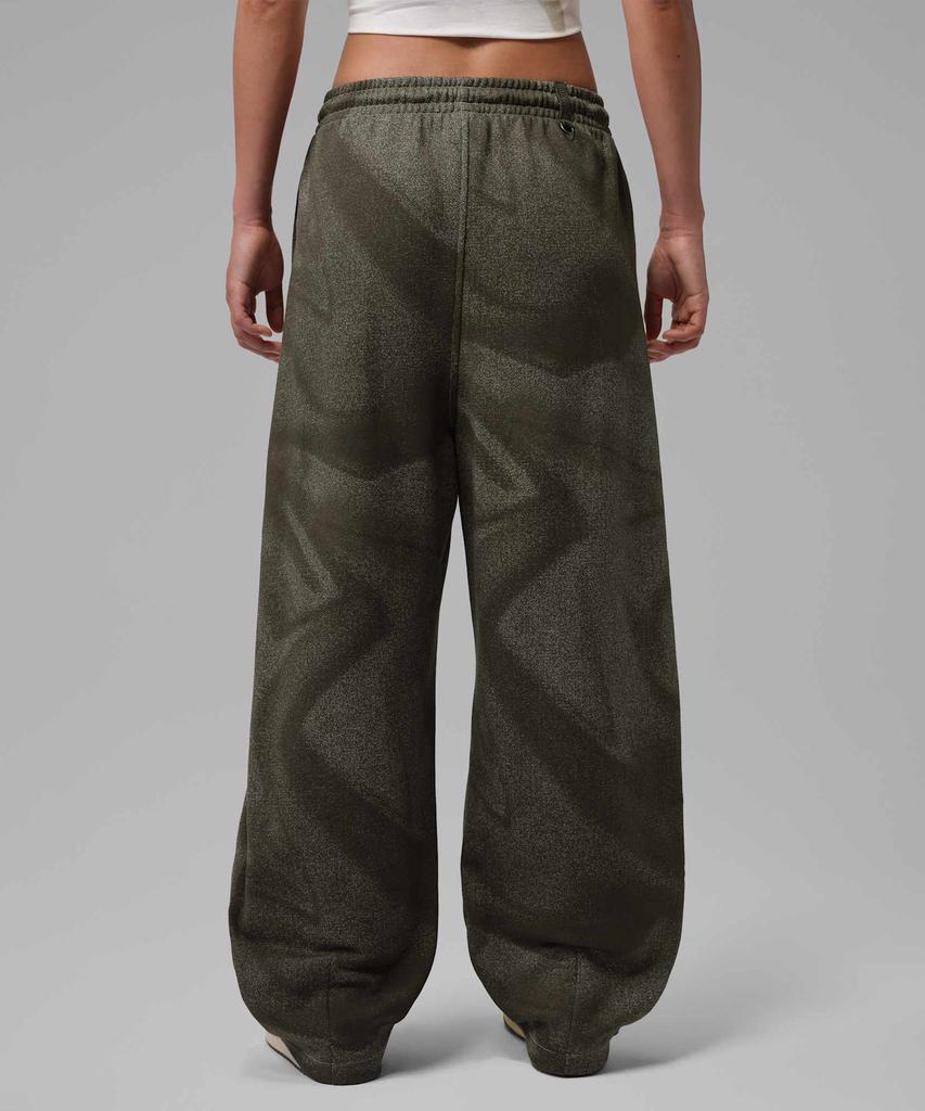 NIKE Jordan Fleece Baggy Pants W - Spruce Fog:Cargo Khaki / Ir7792-304
