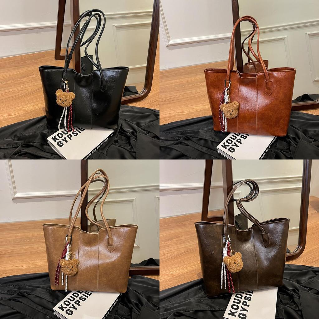 Fashionable Large Square Tote With Zipper Closure For Casual Outings And Work