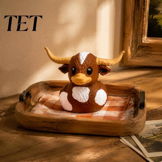 Stable Base Desk Sculpture Longhorn Calf Duck Resin Ornament, Country Style Cow Figurine for Home Office Shelf Display Holiday Tabletop Ornament