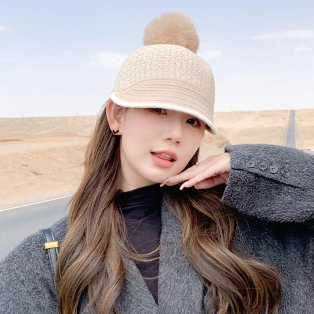 Зимняя теплая и утепленная модная вязаная шапка в 4 цветах